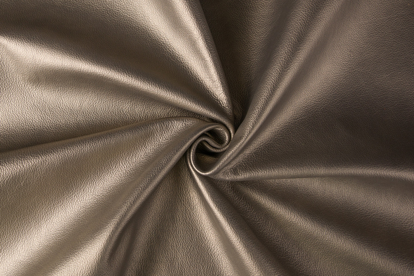 Natur/Pelle intera anilina bovina europea