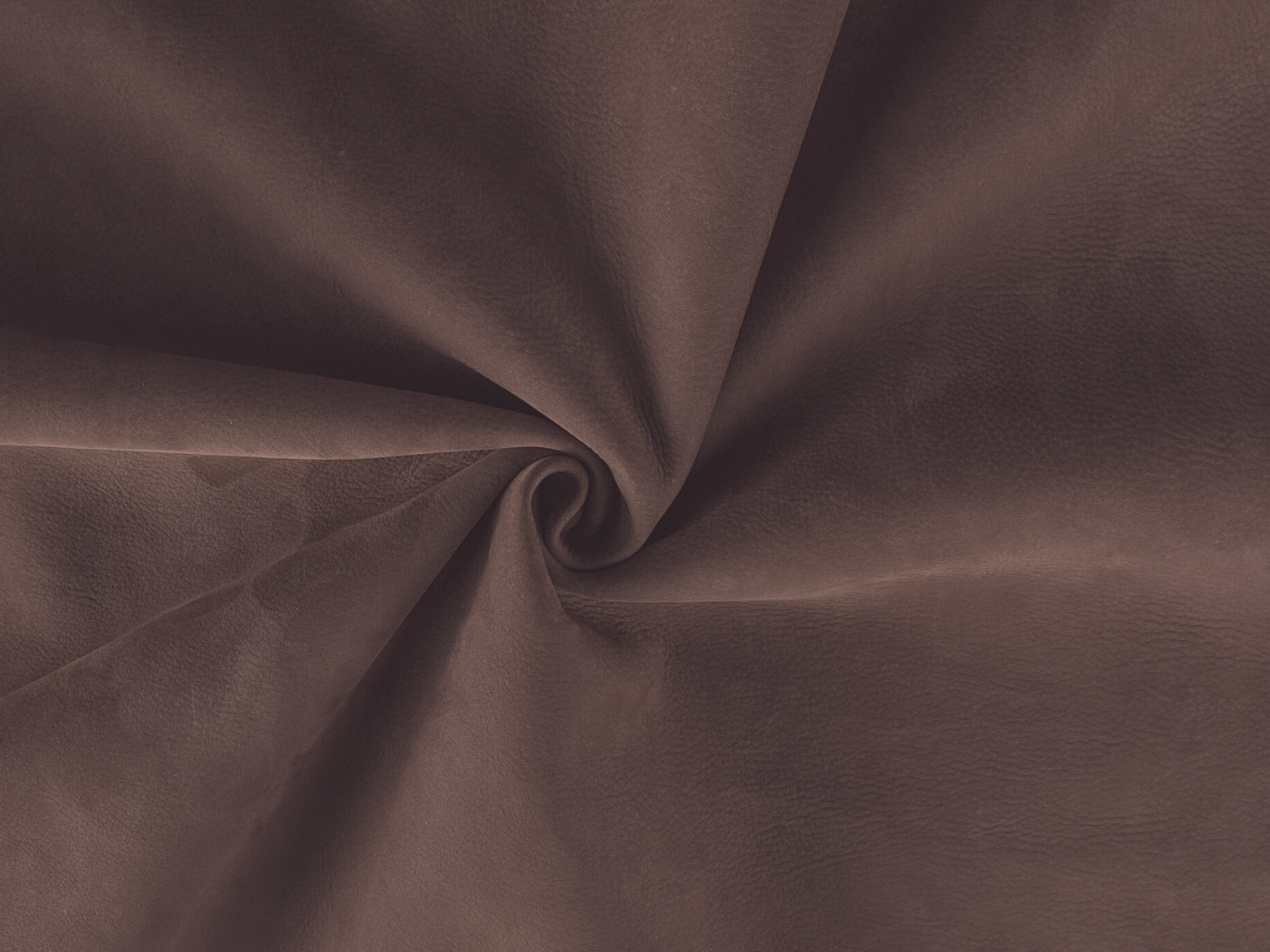 Nabucco/Top grain european bovine leather, aniline dyed with a soft, velvet surface