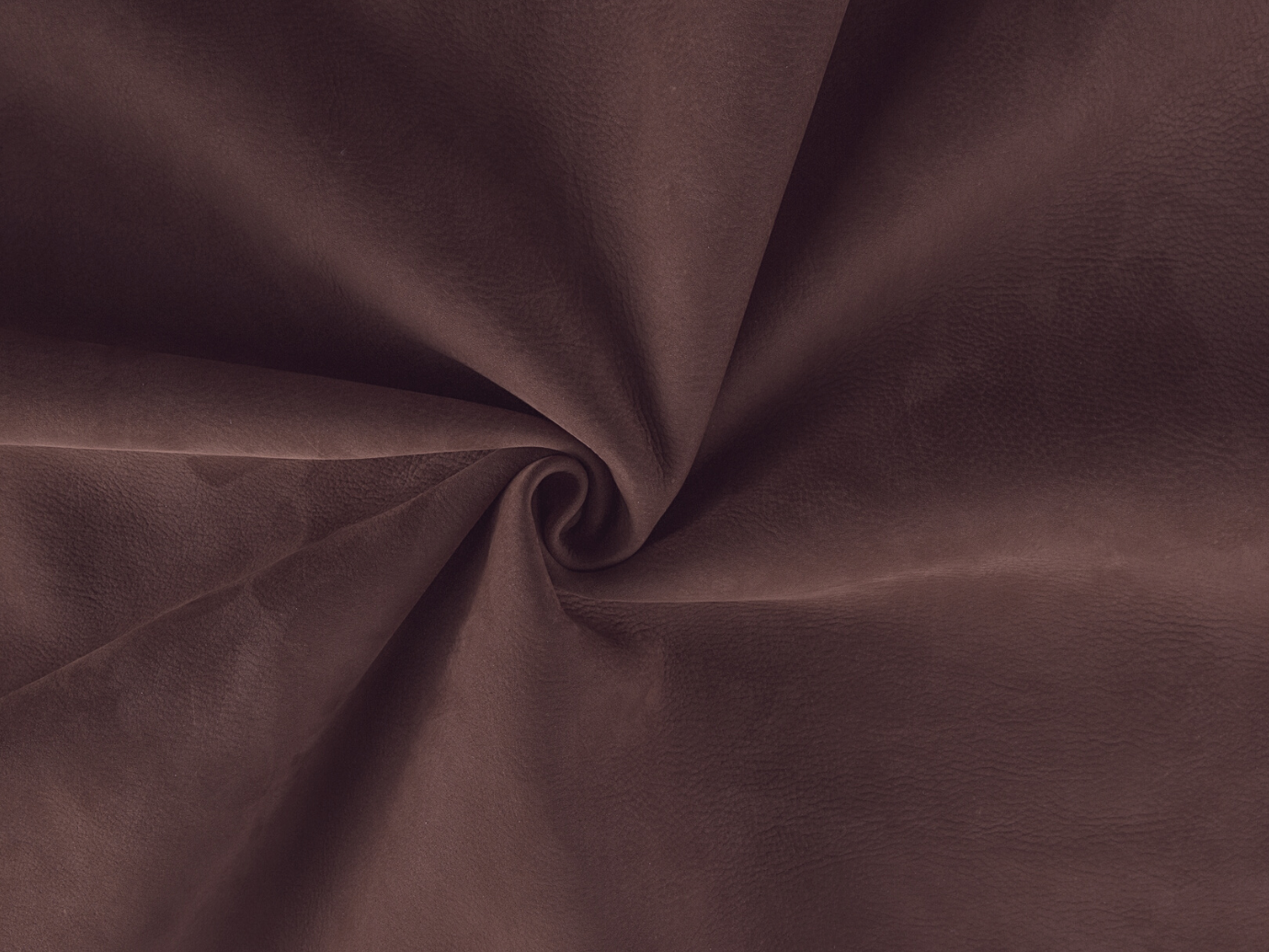 Nabucco/Top grain european bovine leather, aniline dyed with a soft, velvet surface