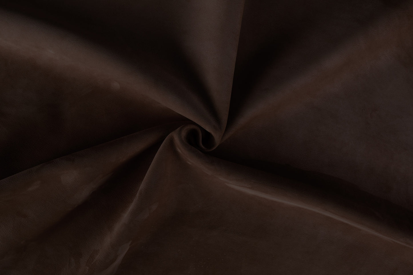 Nabucco/Top grain european bovine leather, aniline dyed with a soft, velvet surface